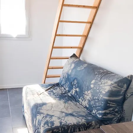Moderne Avec Jardin A Apartment *